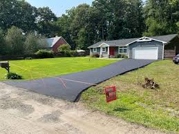 Best Driveway Grading and Leveling  in Lynnwood Pricedale, PA